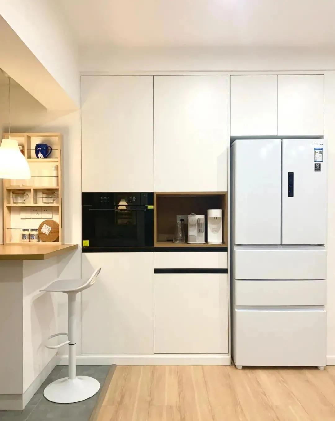 冰箱嵌入餐边柜深度多少才适合,冰箱嵌入餐边柜靠里还是靠外