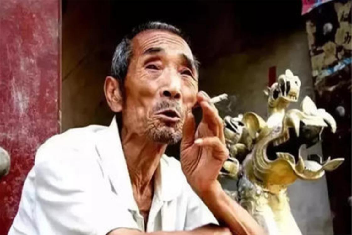 “造假教父”方兴庆：带领全村靠造假脱贫，警察找上门也没办法