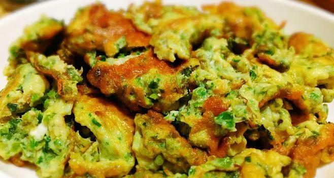 香椿怎么做可以在其他季节吃,凉拌香椿又到了吃香椿的季节