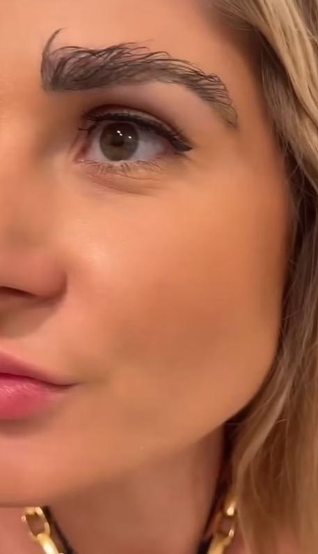 植眉后眉毛要一直修剪,细眉变浓眉最好的方法