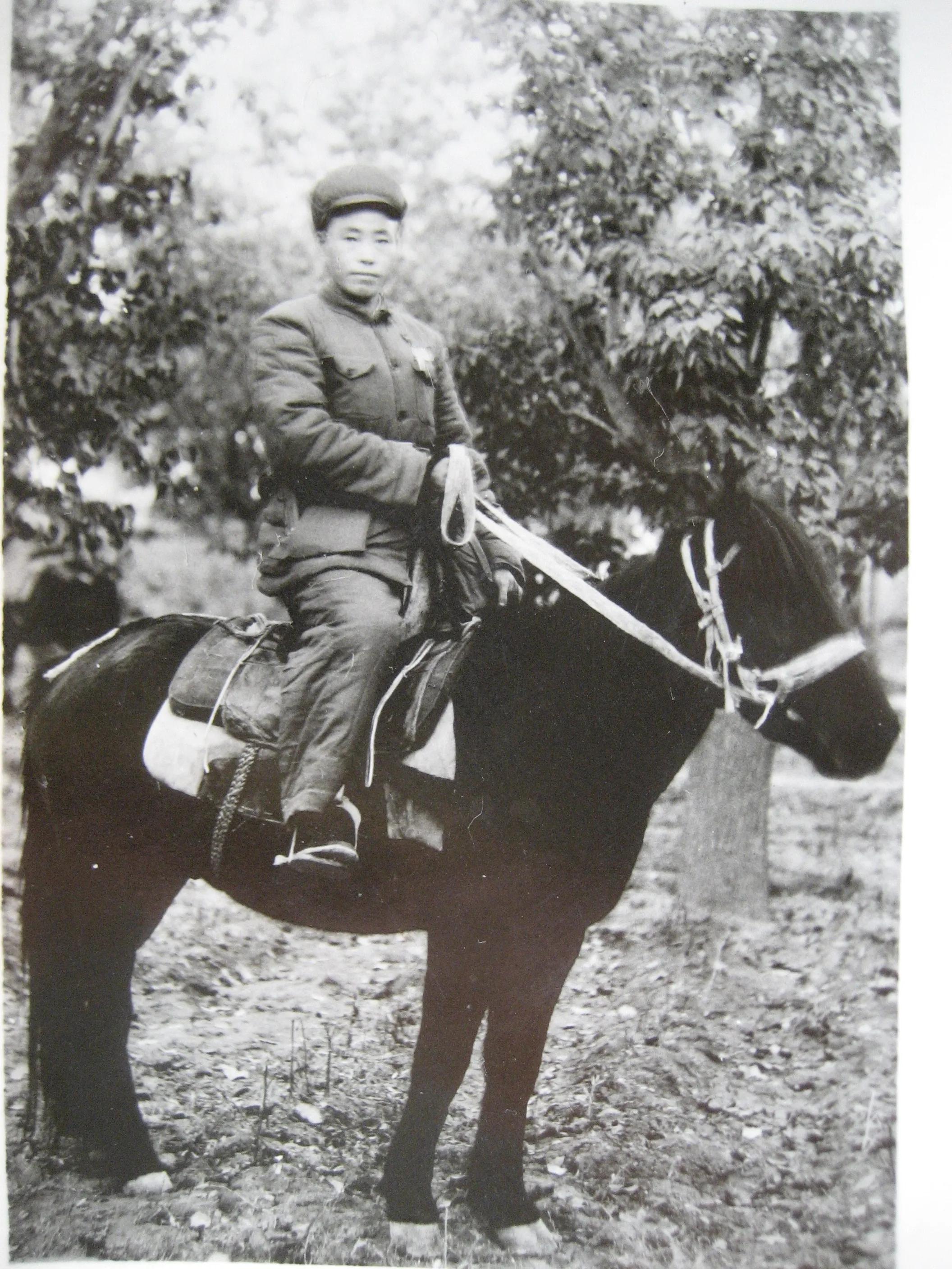 红一方面军二军团长,红军2方面军主要成员