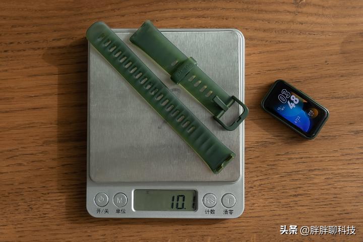 华为智能手环8测评,华为手环8最新款测评