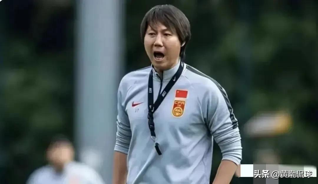 李铁案:暂未牵扯足协人员,商业化严重,掺杂太多金钱利益关系