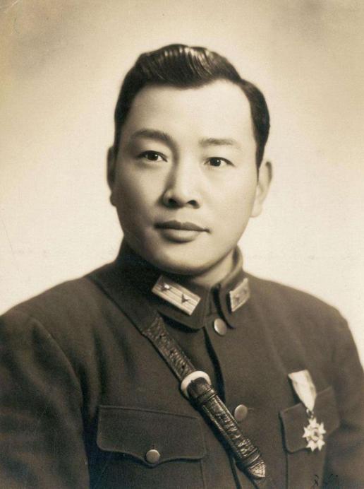 大特务功德林与人争执后死亡，双眼突出，鼻孔流血，周总理：彻查