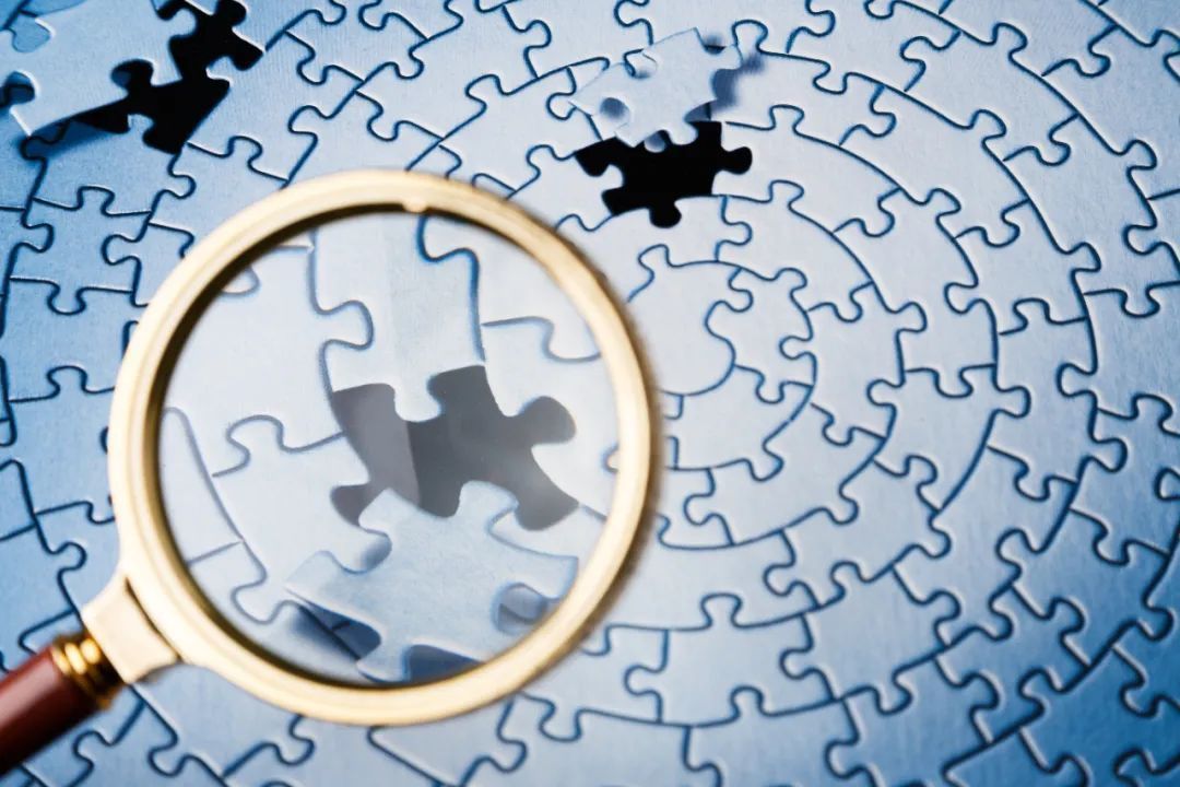 跨国制售假烟案，幕后主谋竟是“红木生意老板”？