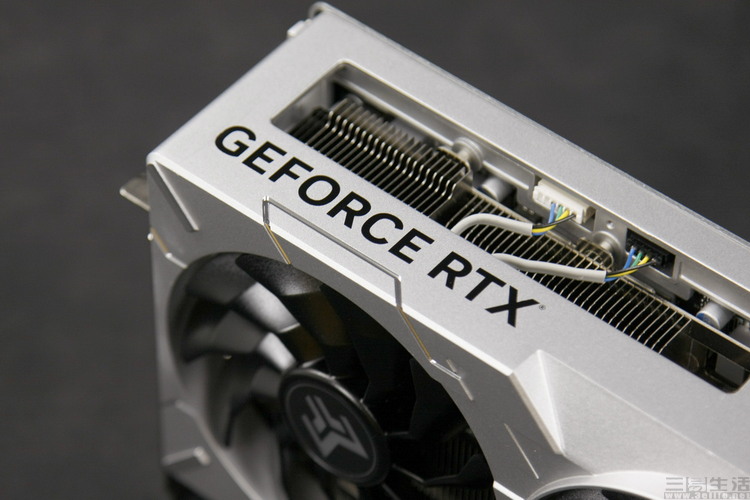 影驰rtx40608g金属大师oc怎么样,影驰rtx4090d金属大师