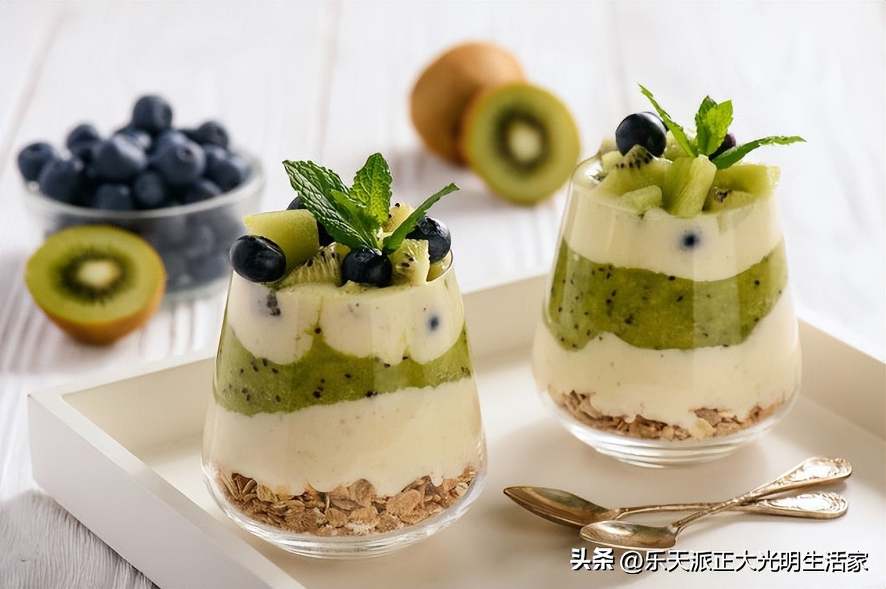 夏天必备的烧烤水果奶茶冰淇淋,夏季美食甜品雪糕