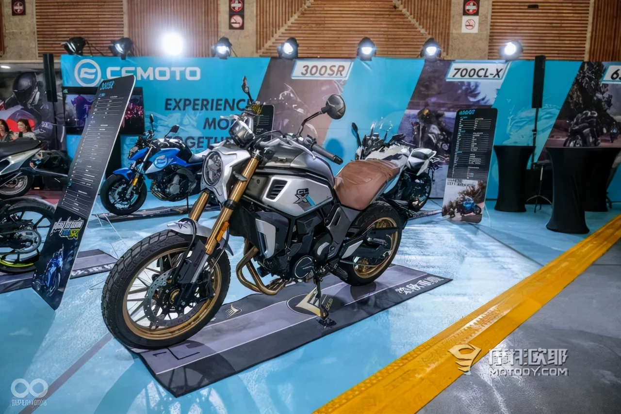 川崎异兽650二手跟春风650哪个好,春风650和川崎650哪个好