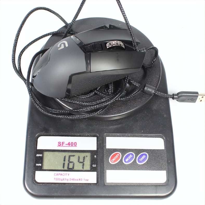 在打了三个月的练枪软件之后，我放弃了FPS