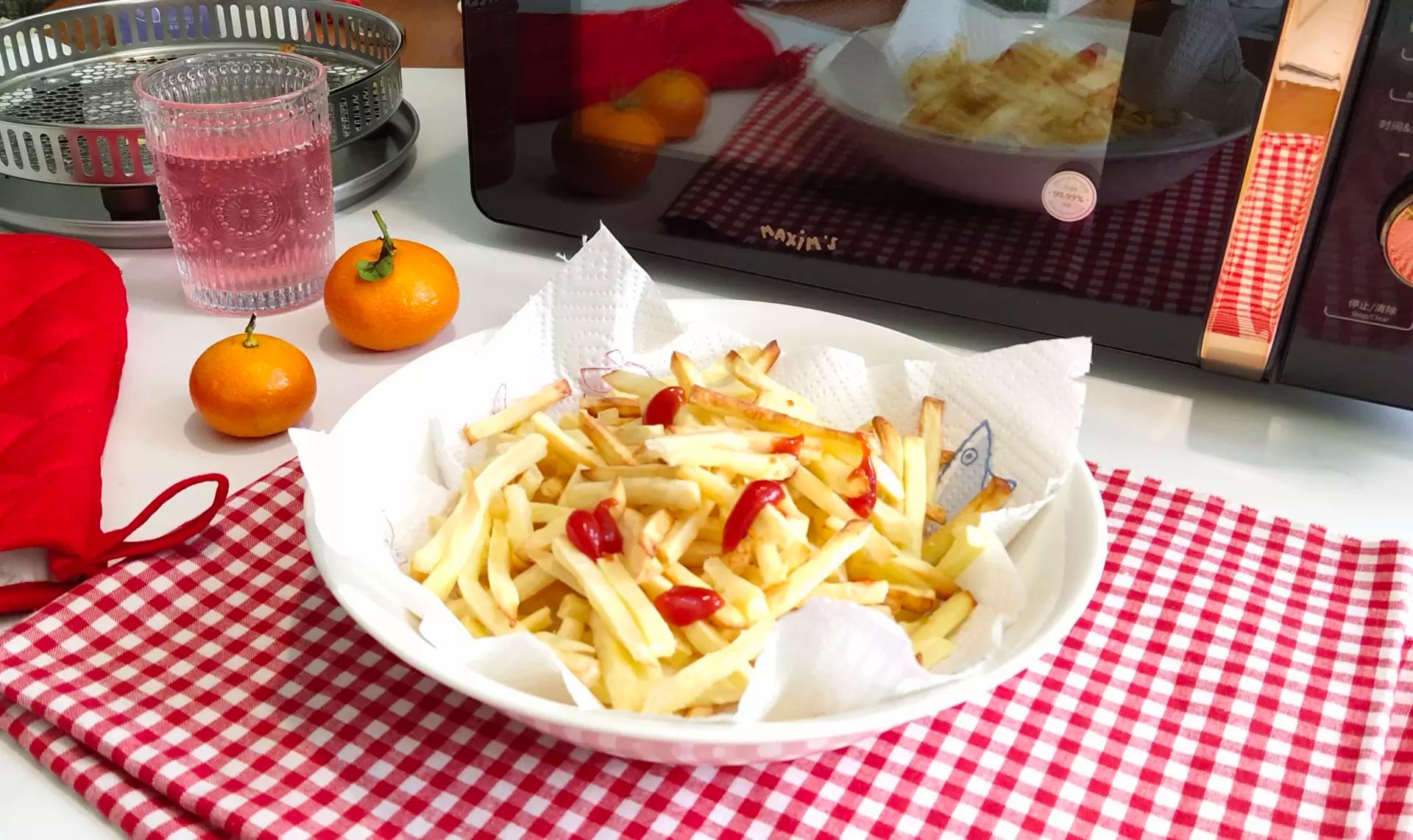 家里的烤箱、空气炸锅都在吃灰，还要添一台空气炸烧烤微波炉？