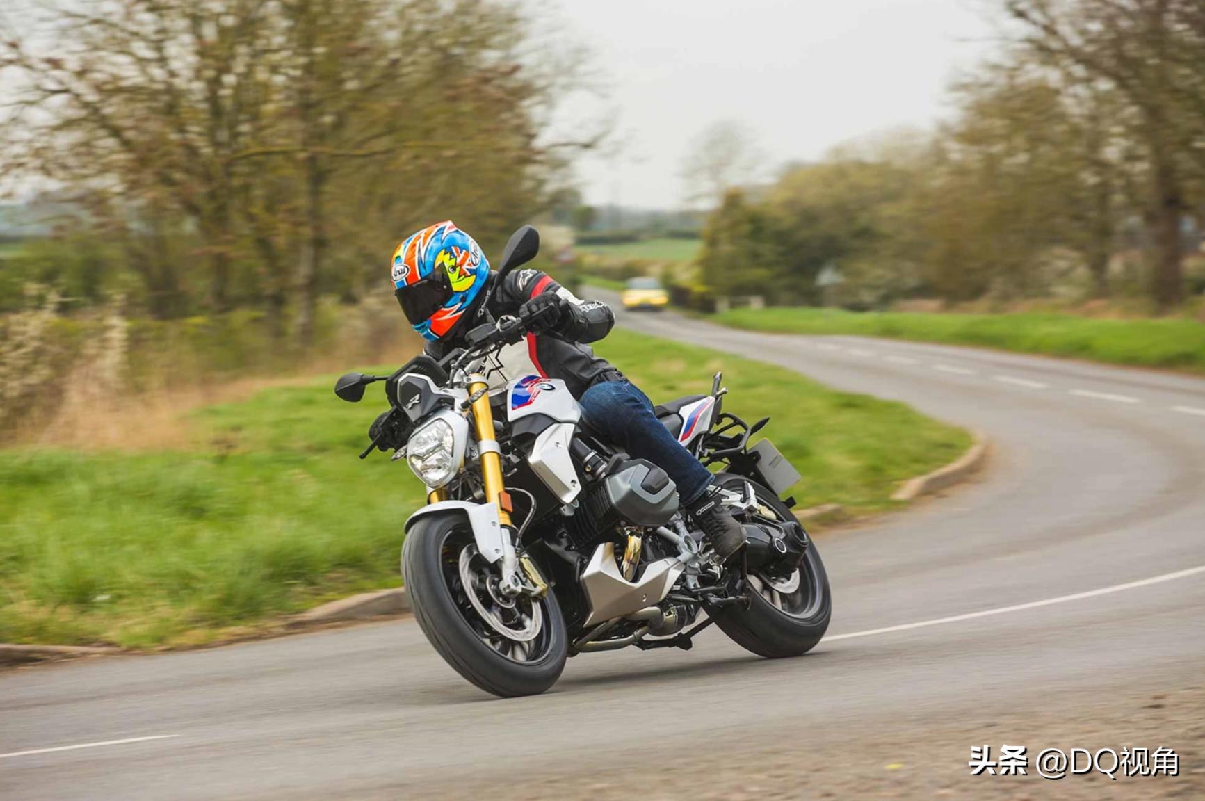 哈雷sportsters杜卡迪950,十万摩托车推荐排行榜前十名哈雷