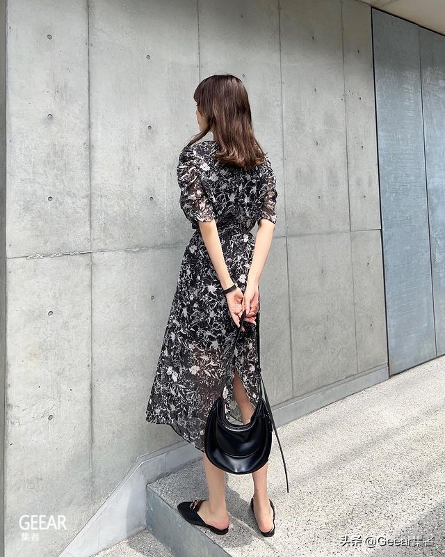 女士今年最流行直筒连衣裙,入秋潮流时尚连衣裙