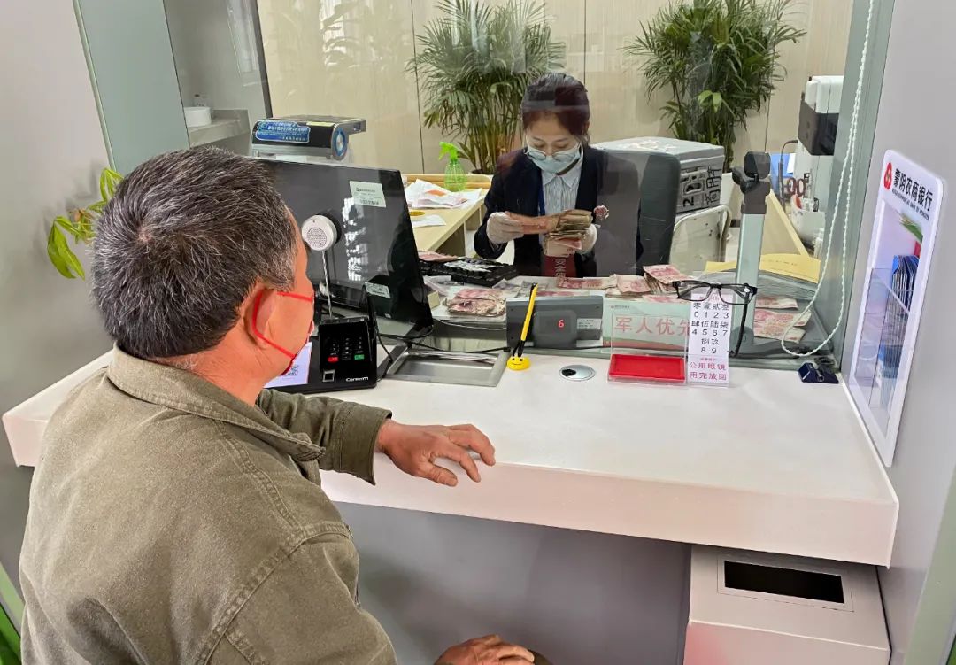 金融服务可解燃眉之急,金融服务助力企业渡过难关