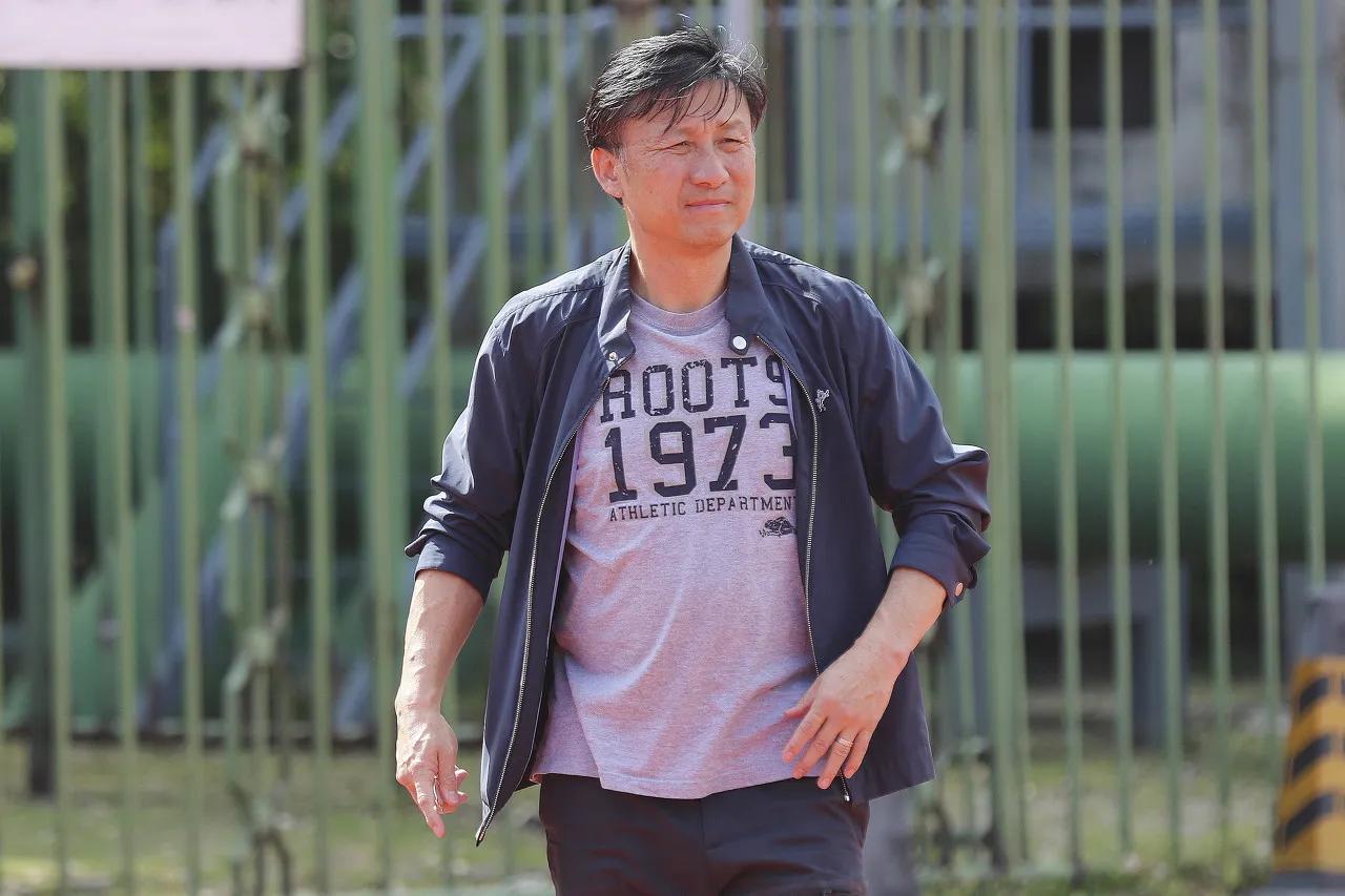 高洪波多次以弱胜强扬名亚洲,男足1-2遭日本逆转