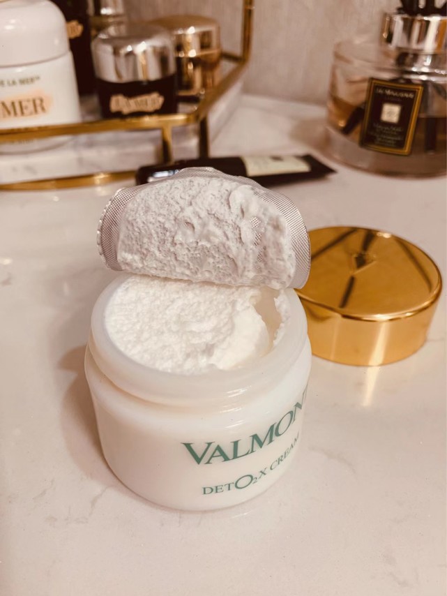 海蓝之谜经典面霜适合什么人用,海蓝之谜三款面霜哪个效果更好