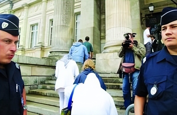 2012虐待儿童的真实案件,法国性侵学生事件