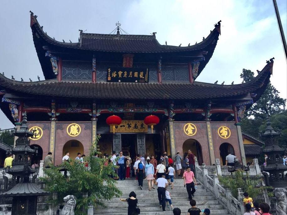 中国十大佛教名山排名图片,四大佛教名山哪个人气最大