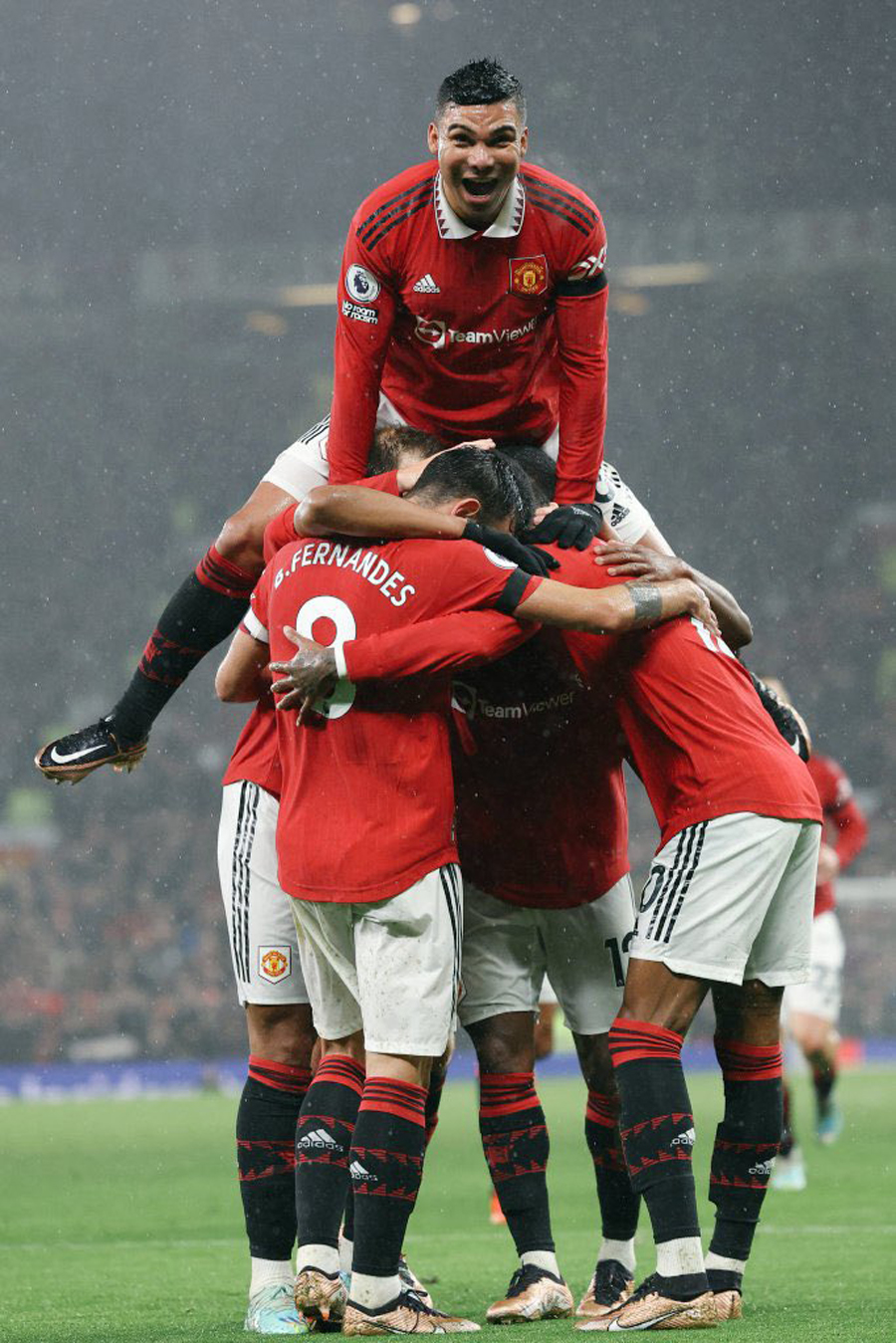 曼联10年最佳引援！曼联铁腰力压拉什福德捧最佳，8000万物有所值