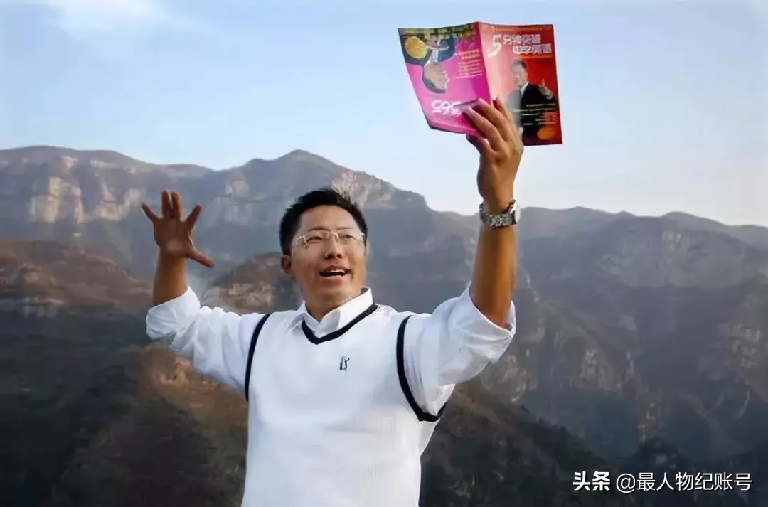 疯狂英语李阳拿家暴当噱头,疯狂英语李阳被指家暴女儿