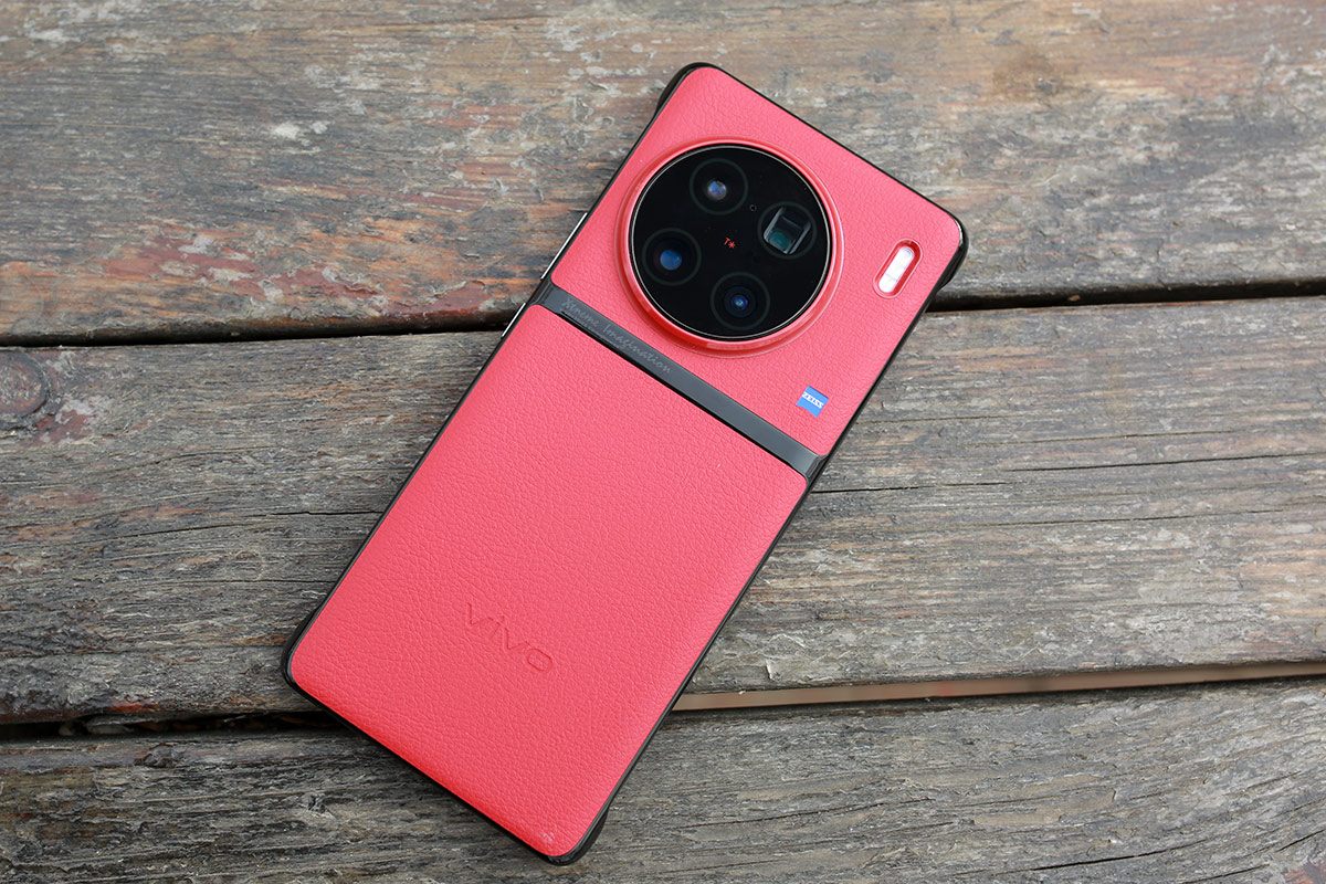 vivo与oppo都是最新旗舰机你选谁,vivo和oppo最新款哪一款比较好