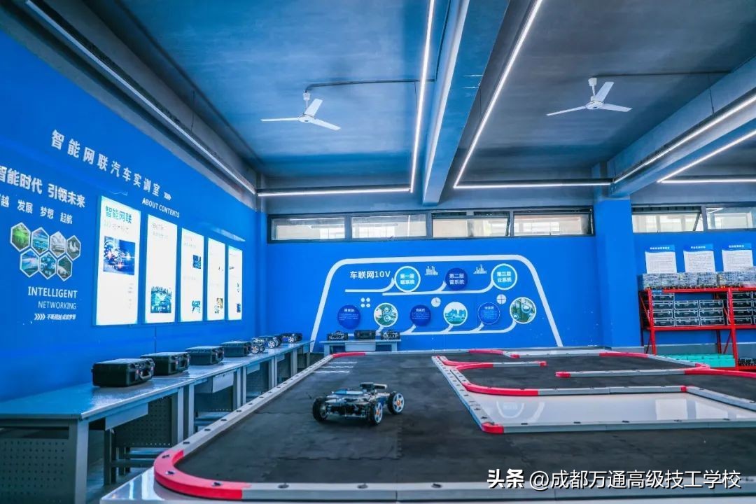 男孩子初中毕业学什么好？汽车专业了解一下