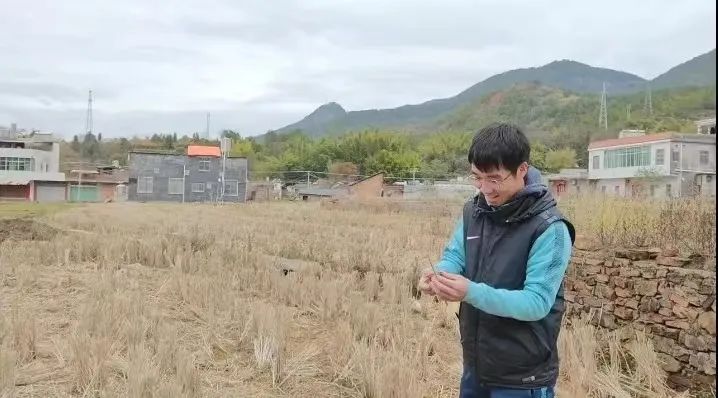 乾坤未定你我皆是黑马毕业典礼,毕业生演讲乾坤未定你我皆是黑马