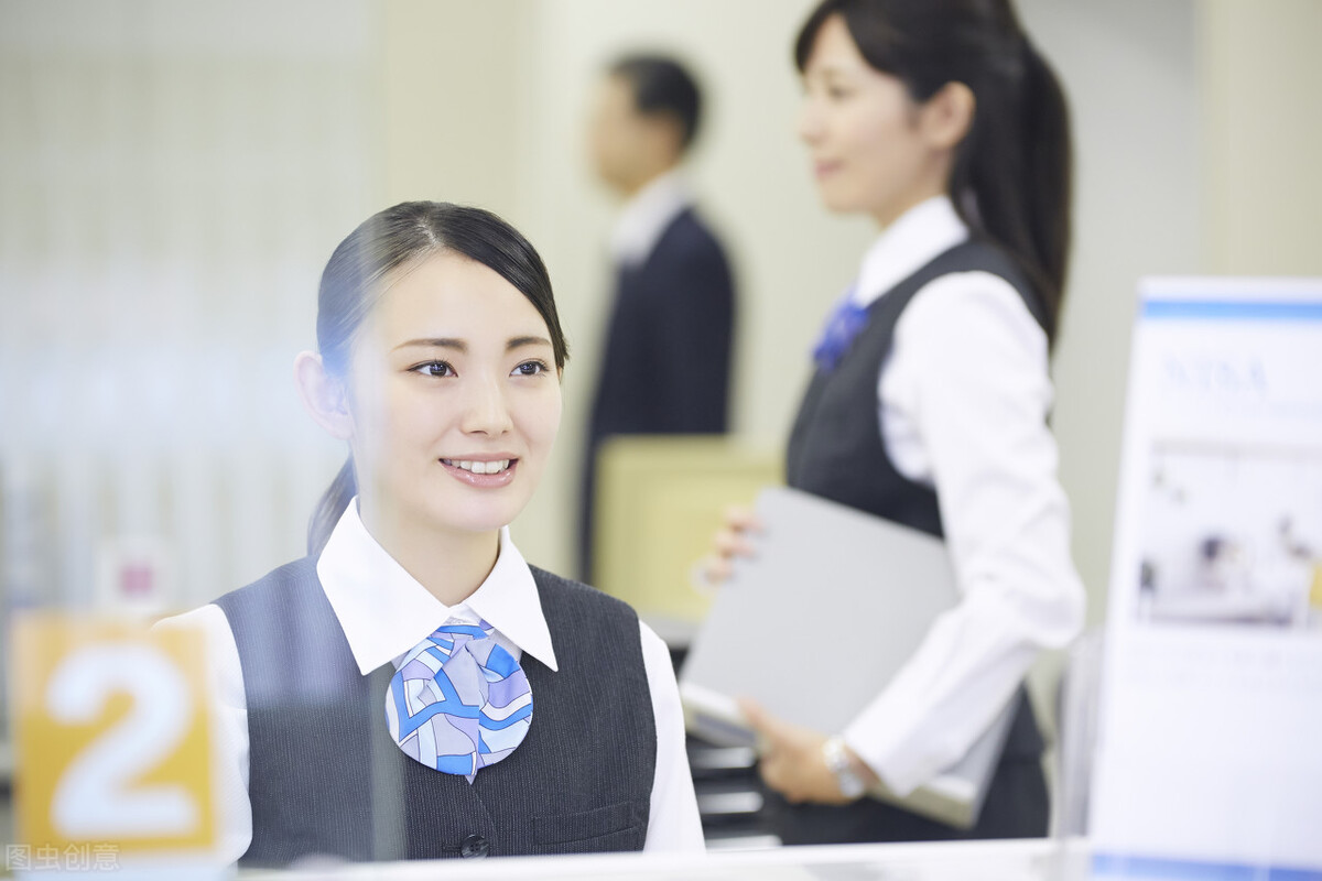 银行工作真的很苦逼吗,很多人吐槽银行工作