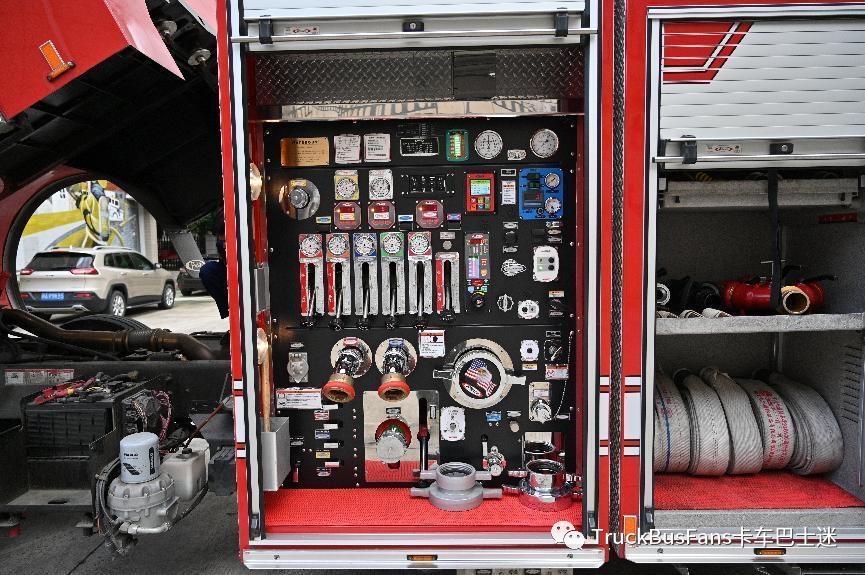 这就是美国“高级”消防车？详解豪士科FRGP4城市高供主战消防车