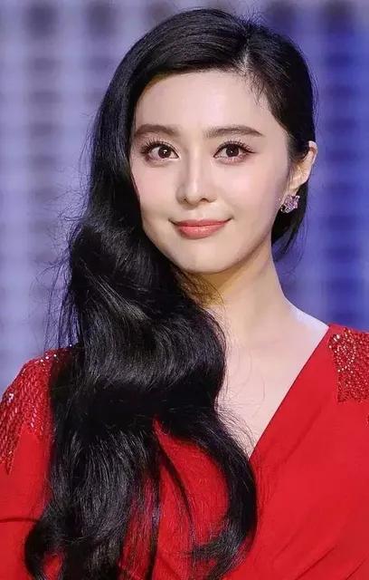 范冰冰在街头照片,范冰冰回归机场街拍阵营