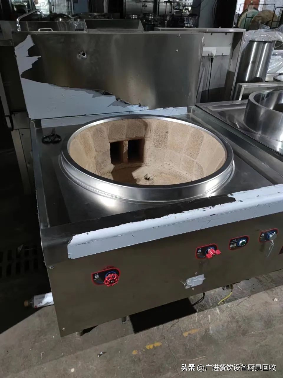 附近哪里有二手厨具店,二手冰柜厨具市场附近