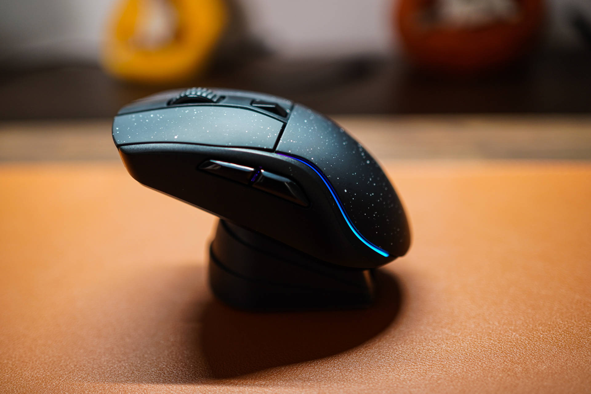 白天生产力晚上爱奇艺，八千字教你打造一键切换主题桌面