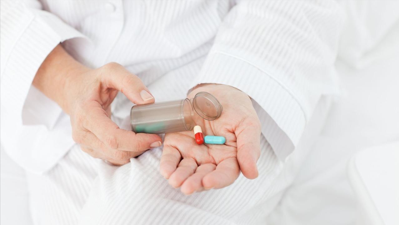 药流伤害大还是紧急避孕药伤害大,药流安全还是手术流产安全