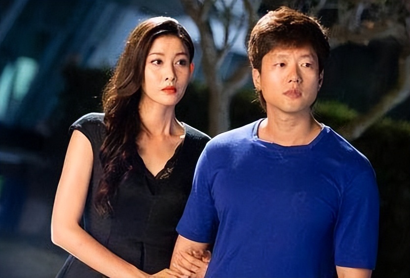 毁三观的婚外情事件,原配和出轨男一起对付小三