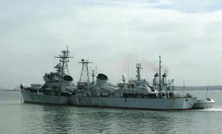 1953年苏联4艘旧军舰排水量,1953年苏联出售4艘旧军舰