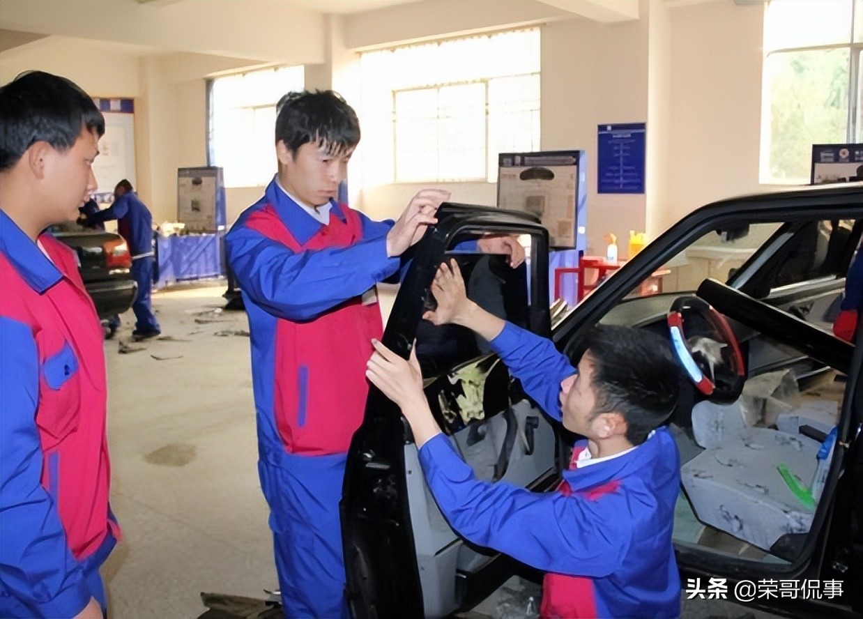 为什么宁读烂高中不读职校,宁选烂高中也不选技校