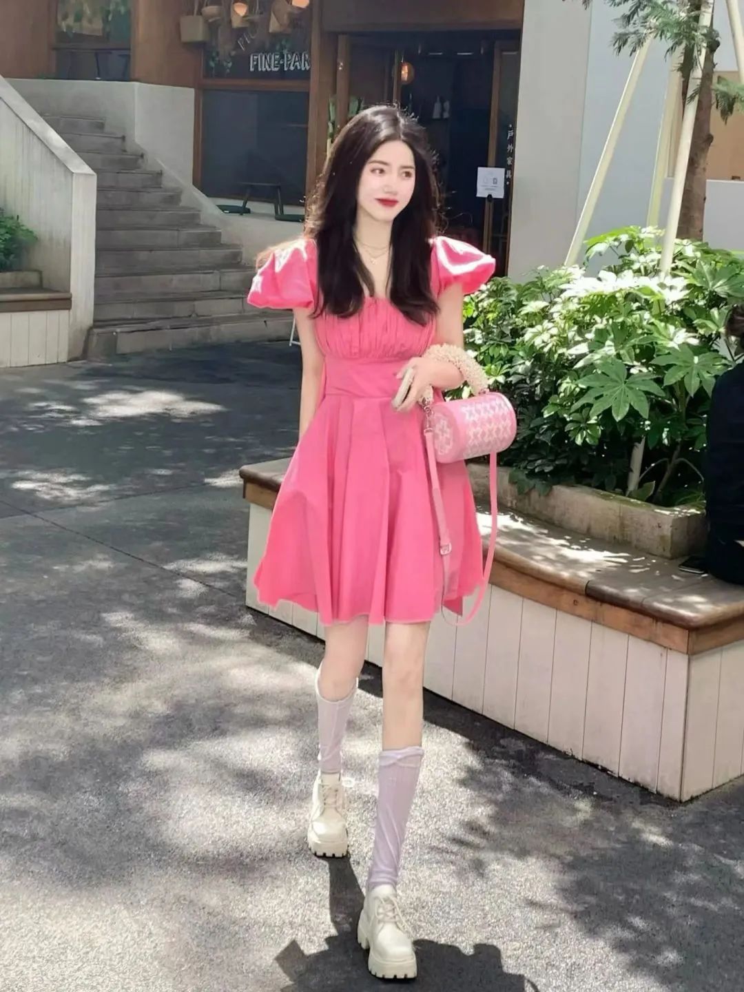 女生穿裙子最小心什么,不适合穿裙子的女生应该怎么穿