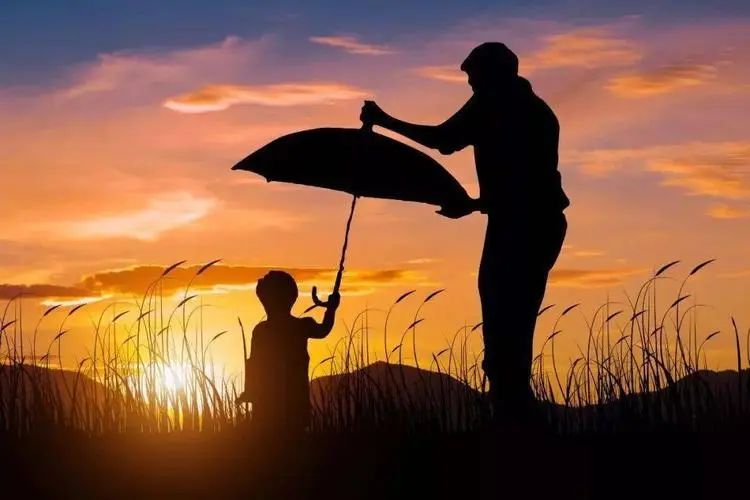 爸爸生日祝福语简短精辟句子,爸爸对儿子18岁生日的祝福语