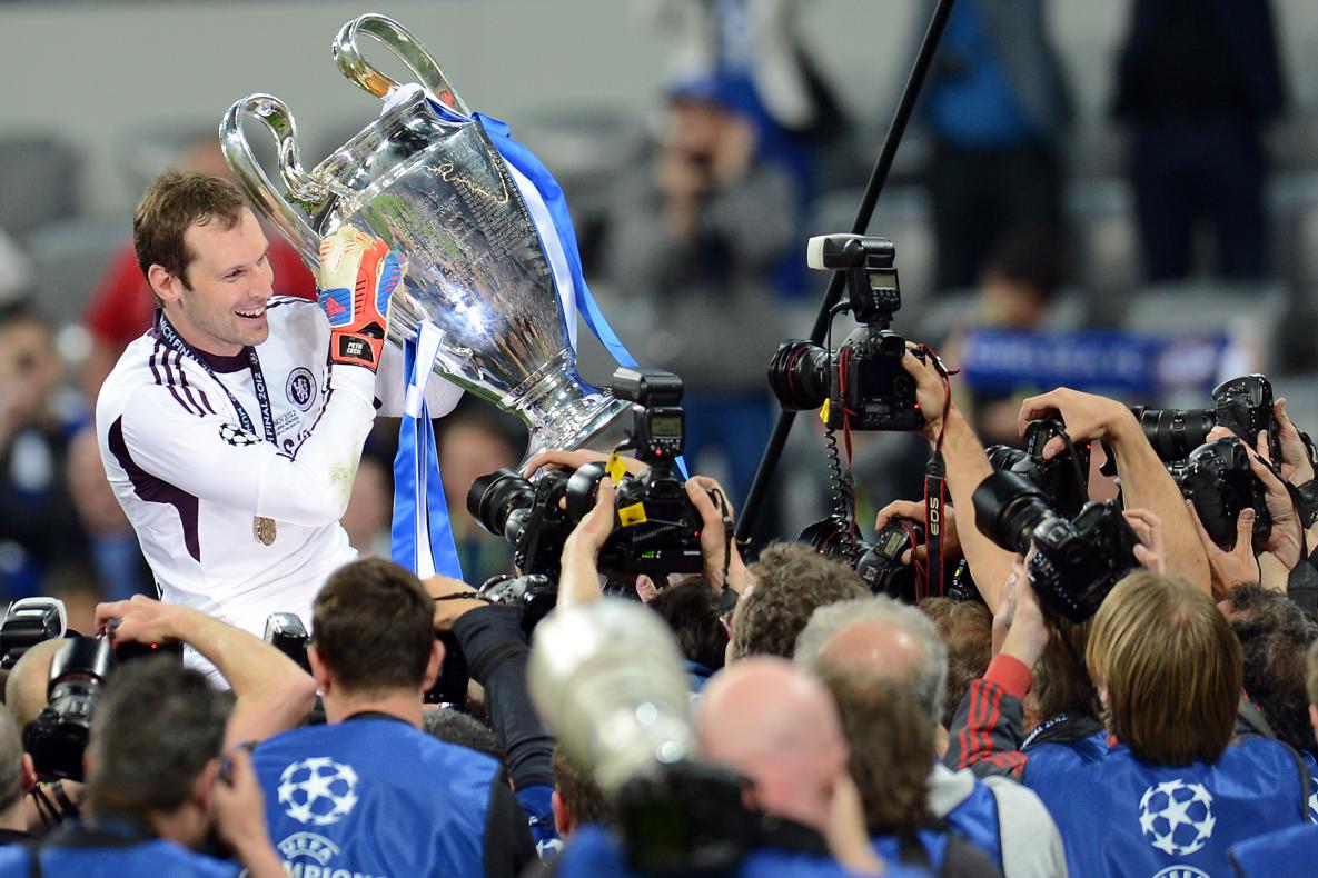 这是勇士的头盔，也是铁血的勋章