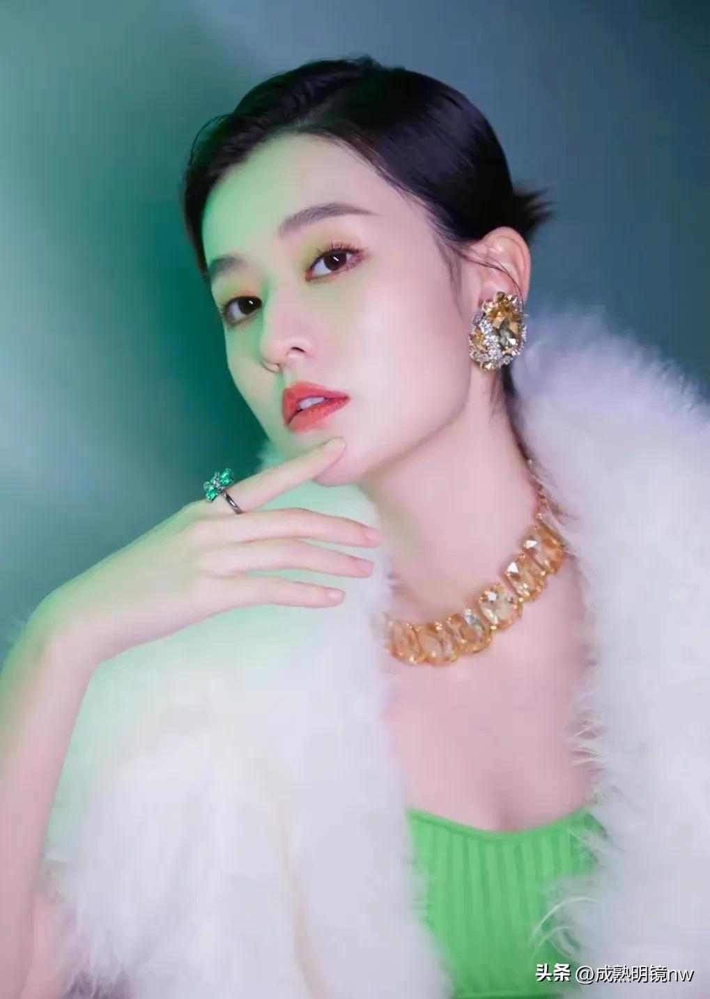 乔欣清新的写真照壁纸,乔欣古装写真照是什么