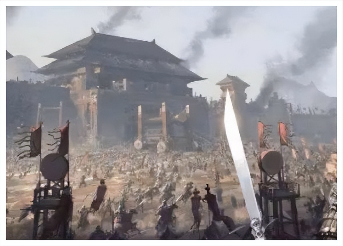 老汉田里挖出铜龙,老汉遗体挖出青铜龙