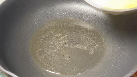 牛肉炒刀削面条最正宗的做法,白菜炒刀削面的家常做法视频