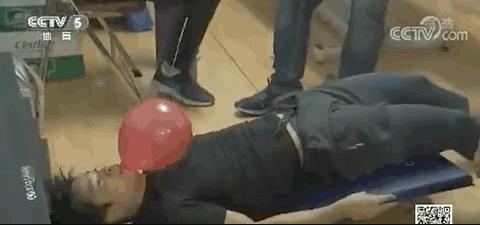 经常腰痛怎么办教你四招放松腰部,腰痛后如何让腰快速恢复正常