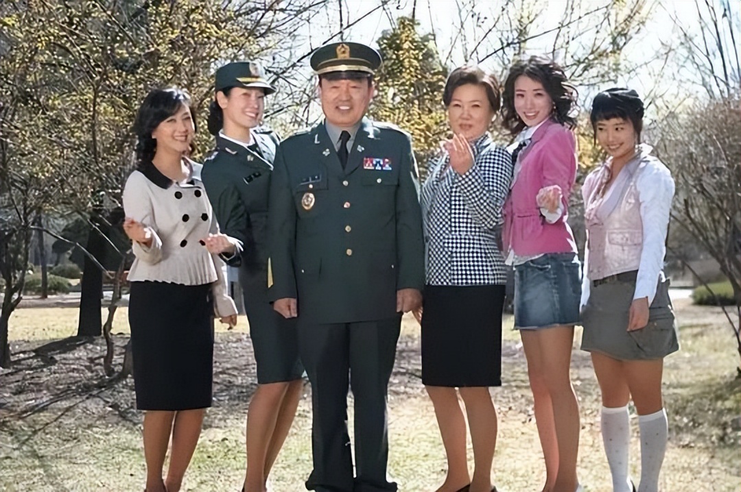 暴露年纪的人,韩国明星经历过什么才会爆火