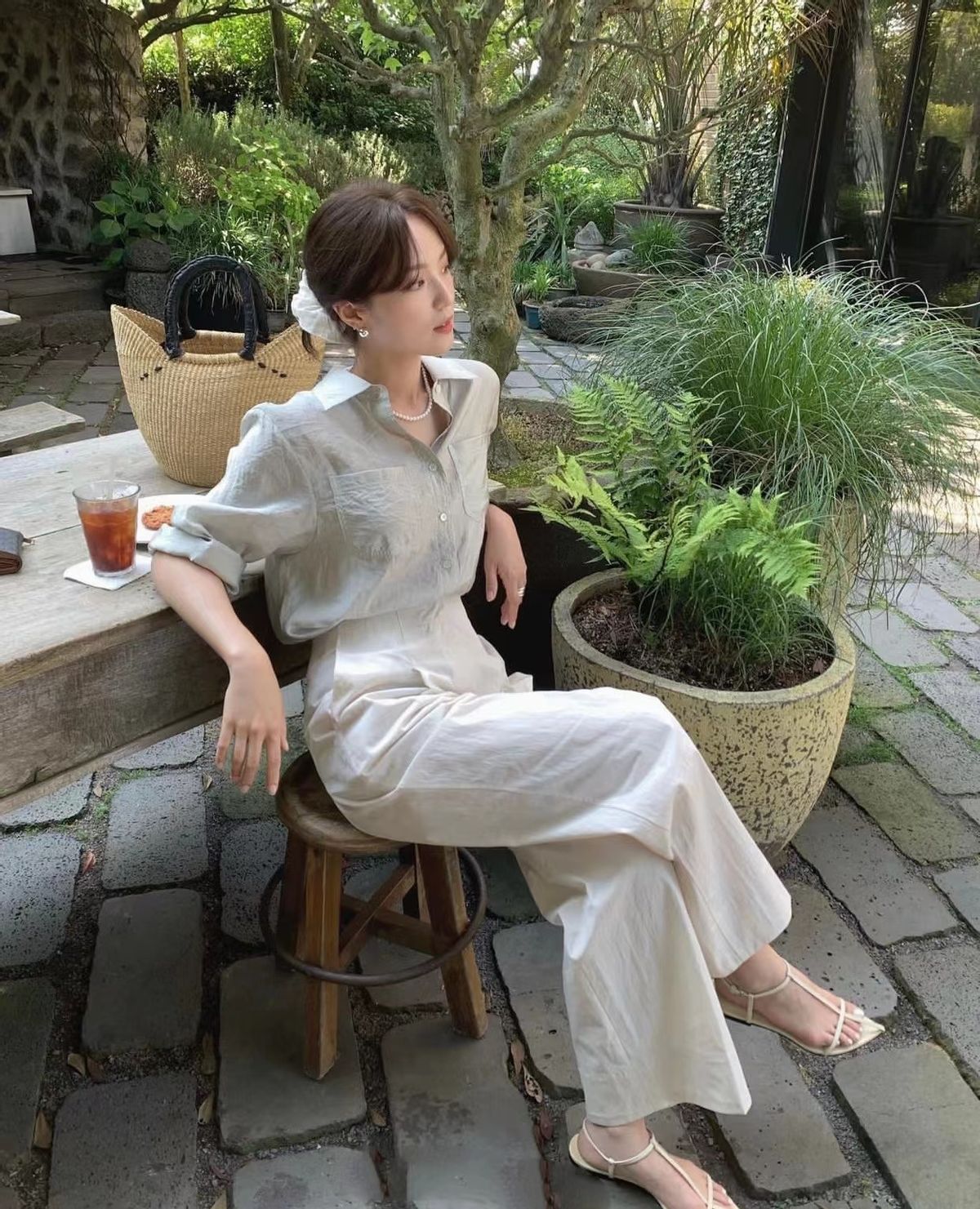 夏天穿亚麻清爽又高级,亚麻衣服怎么穿出高级感