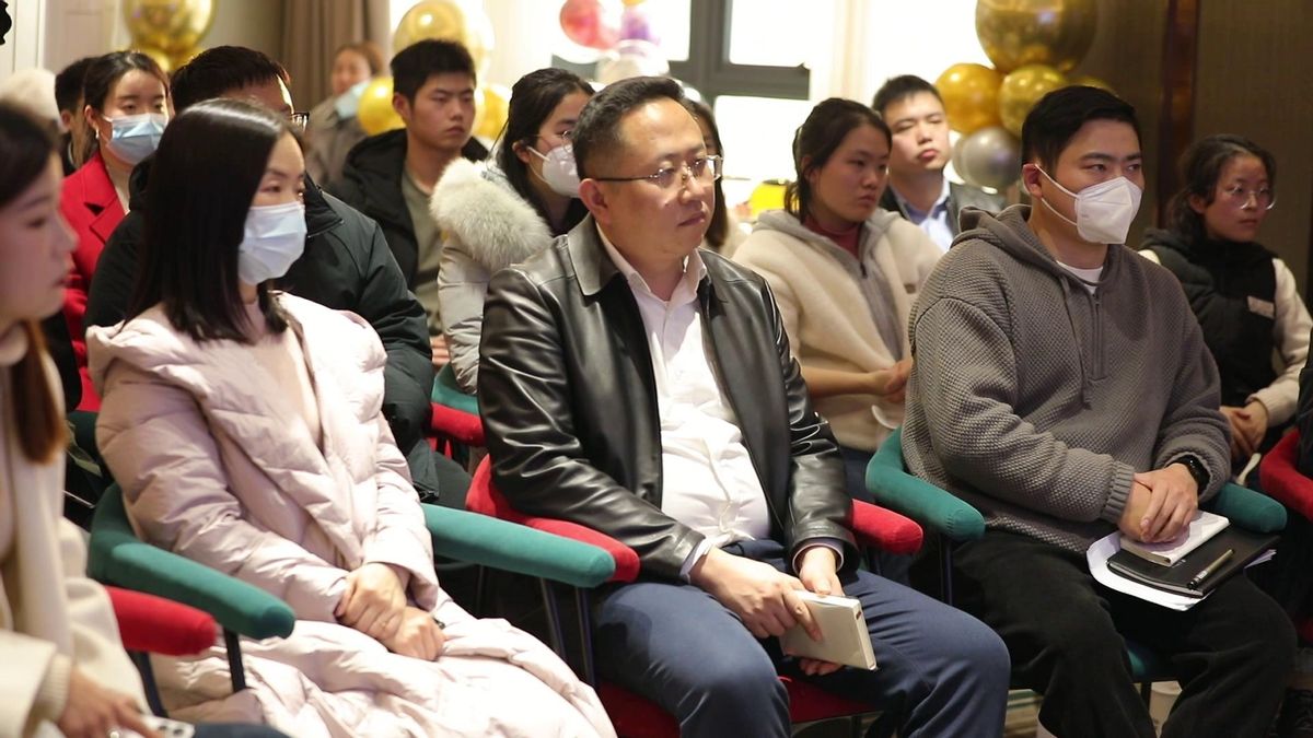 “才聚青春渌口，圆梦创业新城”株洲渌口区举办返乡大学生人才沙龙活动