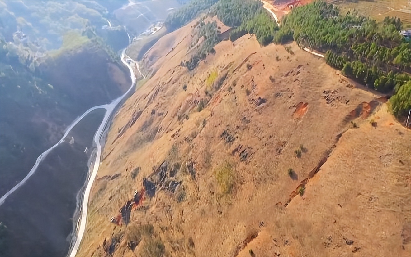 暴利工业废料变废为宝,九零后小伙收废品变废为宝