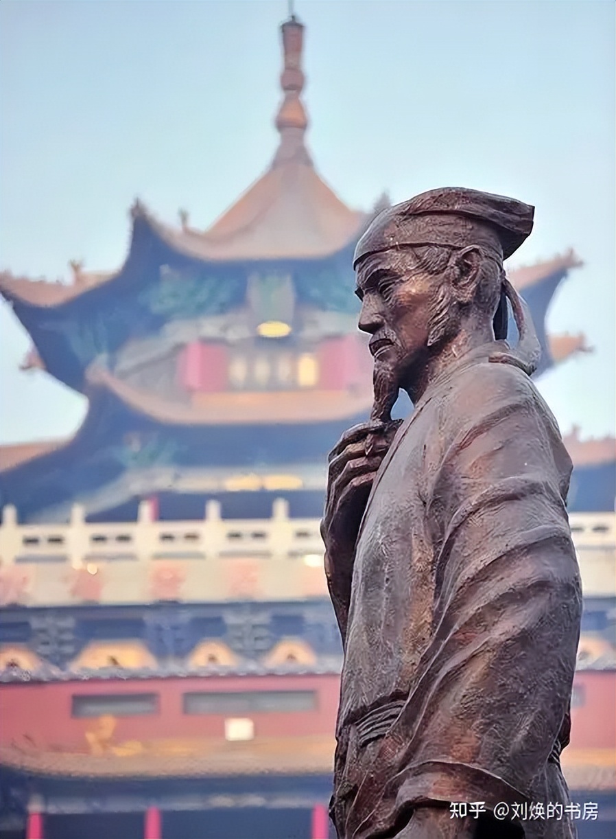 三国演义作者罗贯中的个人简介,三国演义作者罗贯中骗了几代人