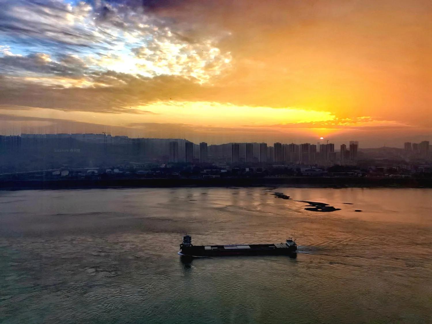 江津艾坪山公园,天河区爱情山