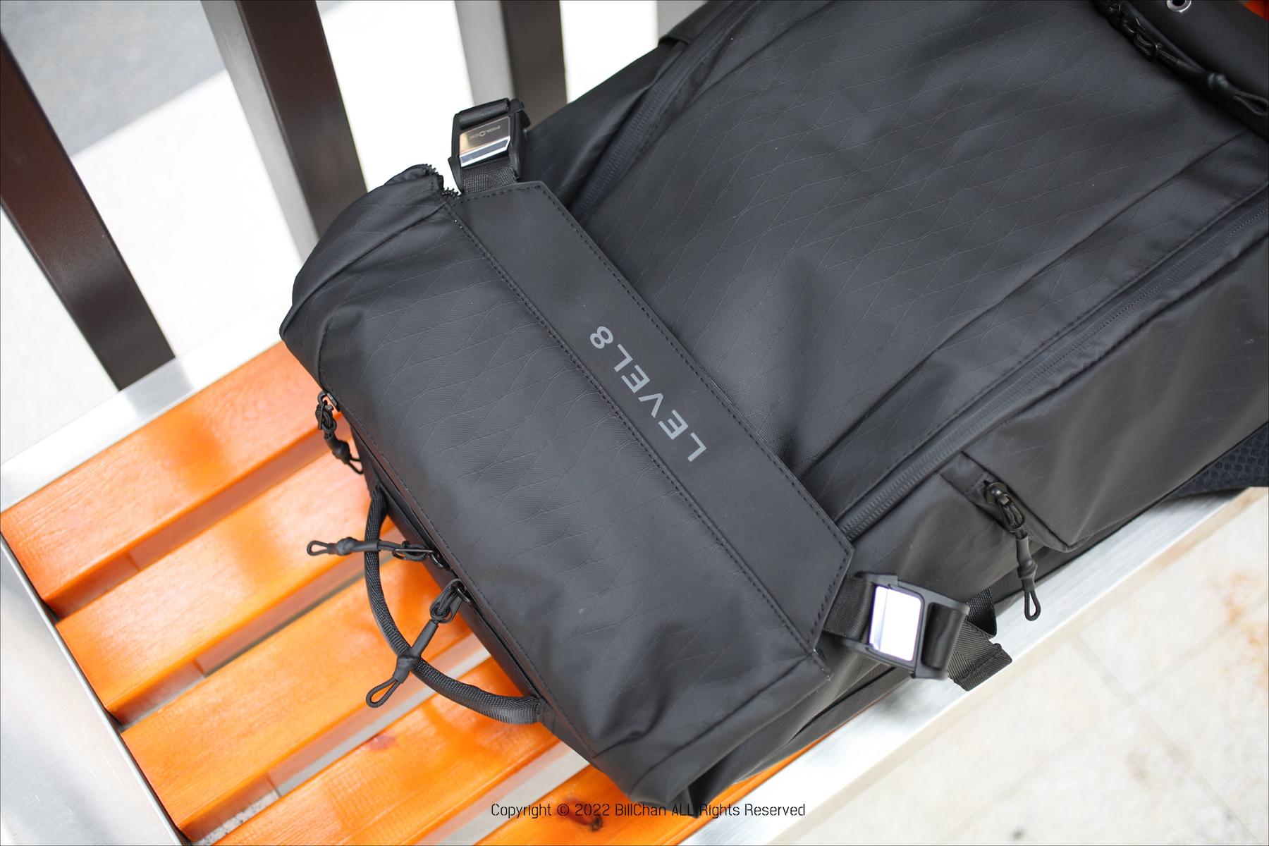 把行李箱背在身上,20寸行李箱8号地平线