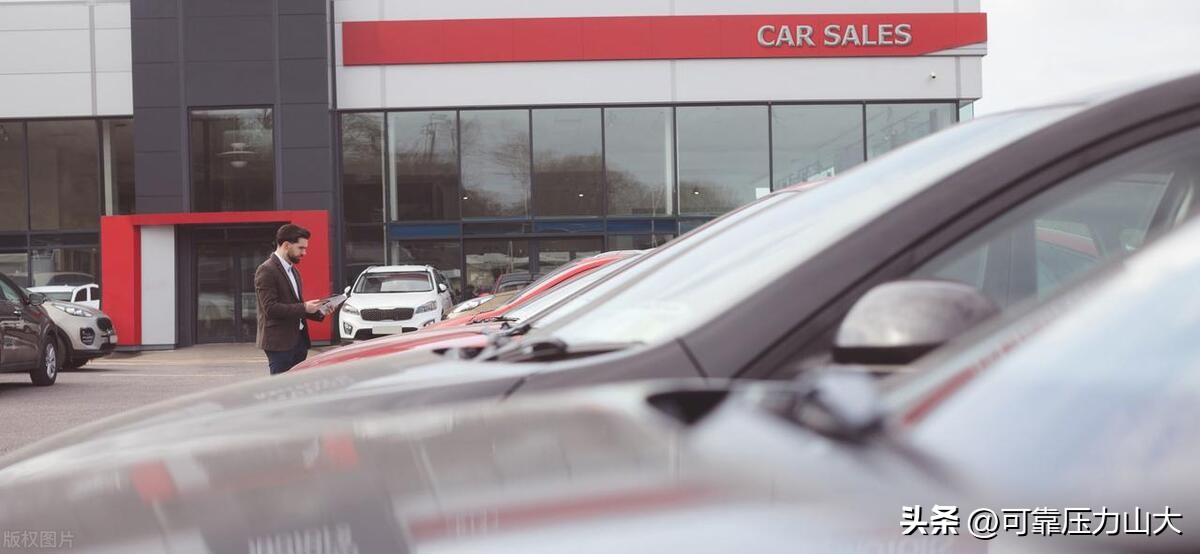 一般人用车一年多少费用,家庭用车一年花费多少钱